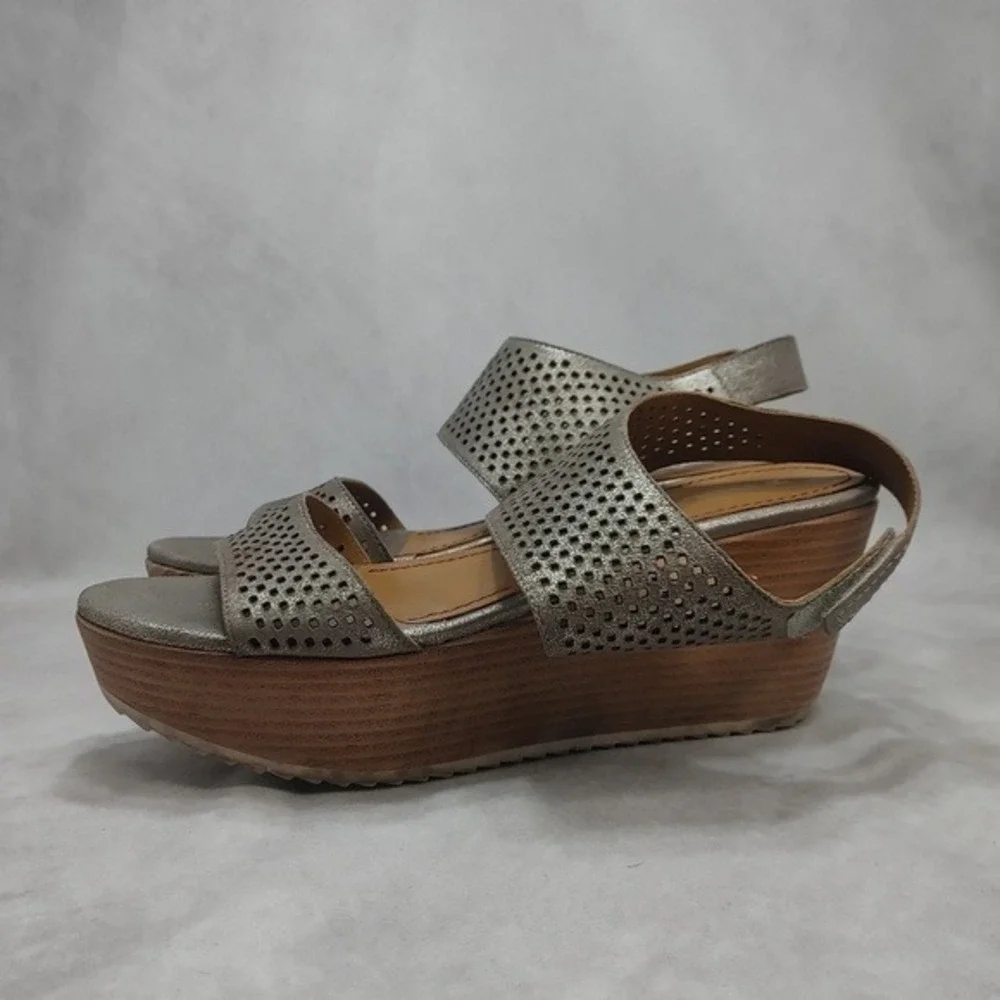 Trask Phoebe Wedge‎ Sandal Metallic Bronze Tan Size 8 Leather Upper 3